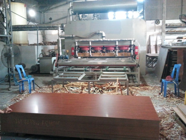 Hệ thống máy ép phủ mặt Melamine 2